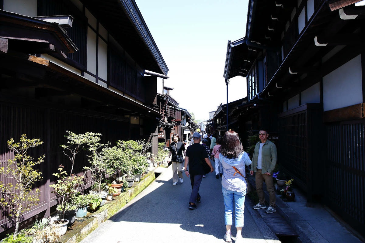 飛驒高山老街上三之町散策,高山老街散策與飛驒牛美食半日遊,老