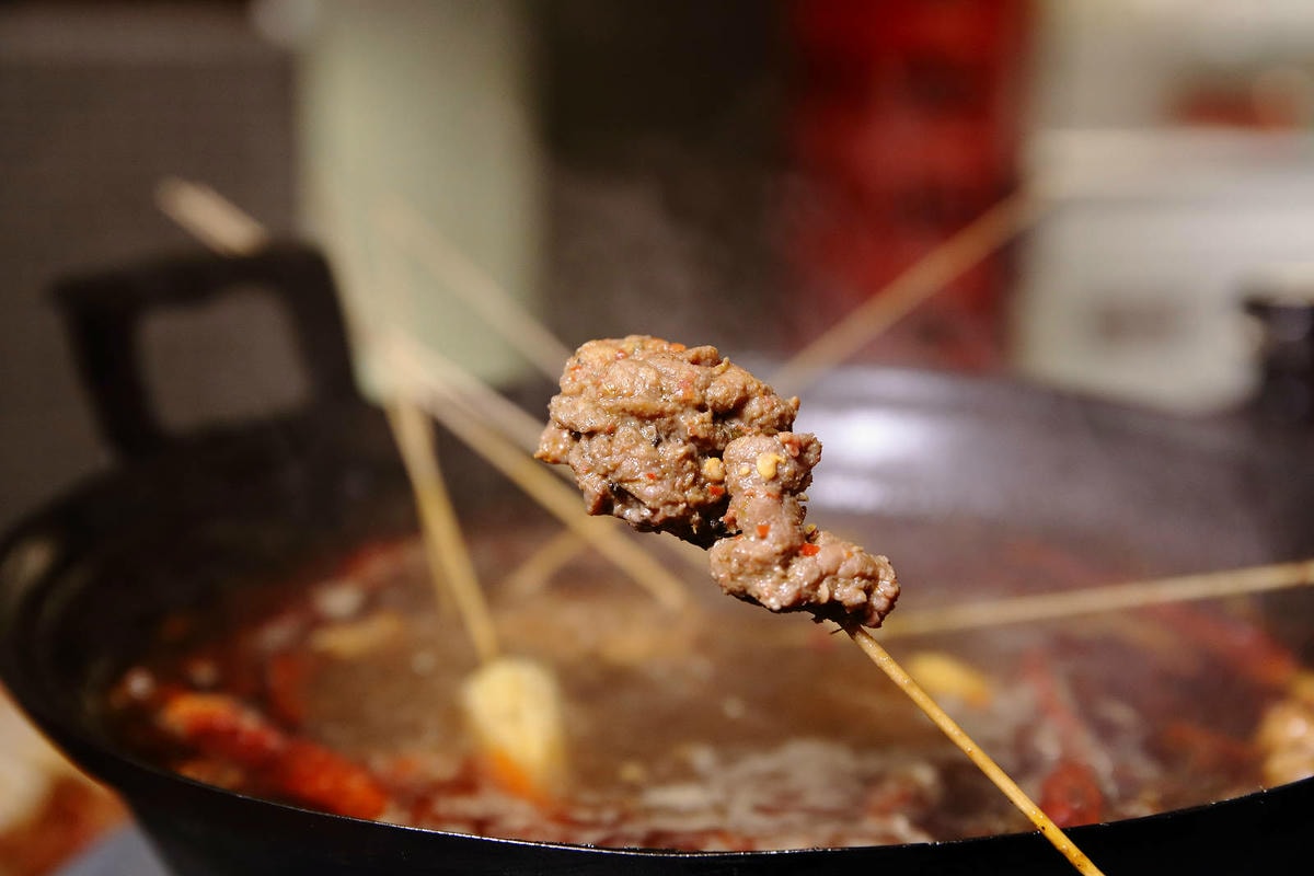 聚面。延吉街新開幕的10元串串香!來自四川最傳統的川味面食與