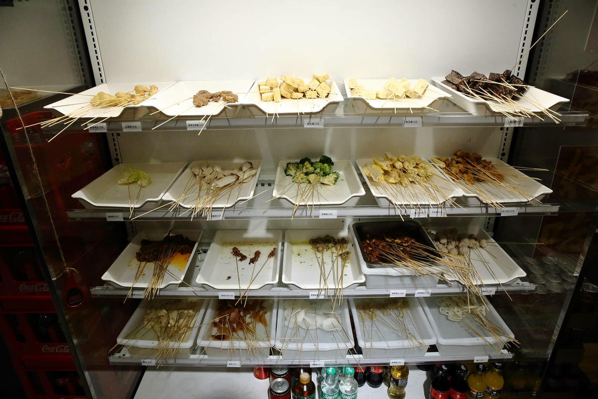 聚面。延吉街新開幕的10元串串香!來自四川最傳統的川味面食與