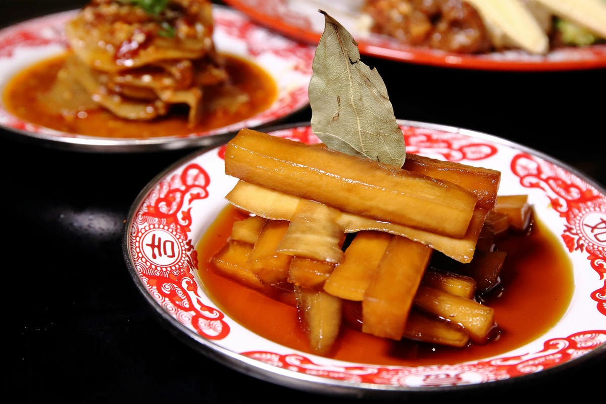 聚面。延吉街新開幕的10元串串香!來自四川最傳統的川味面食與