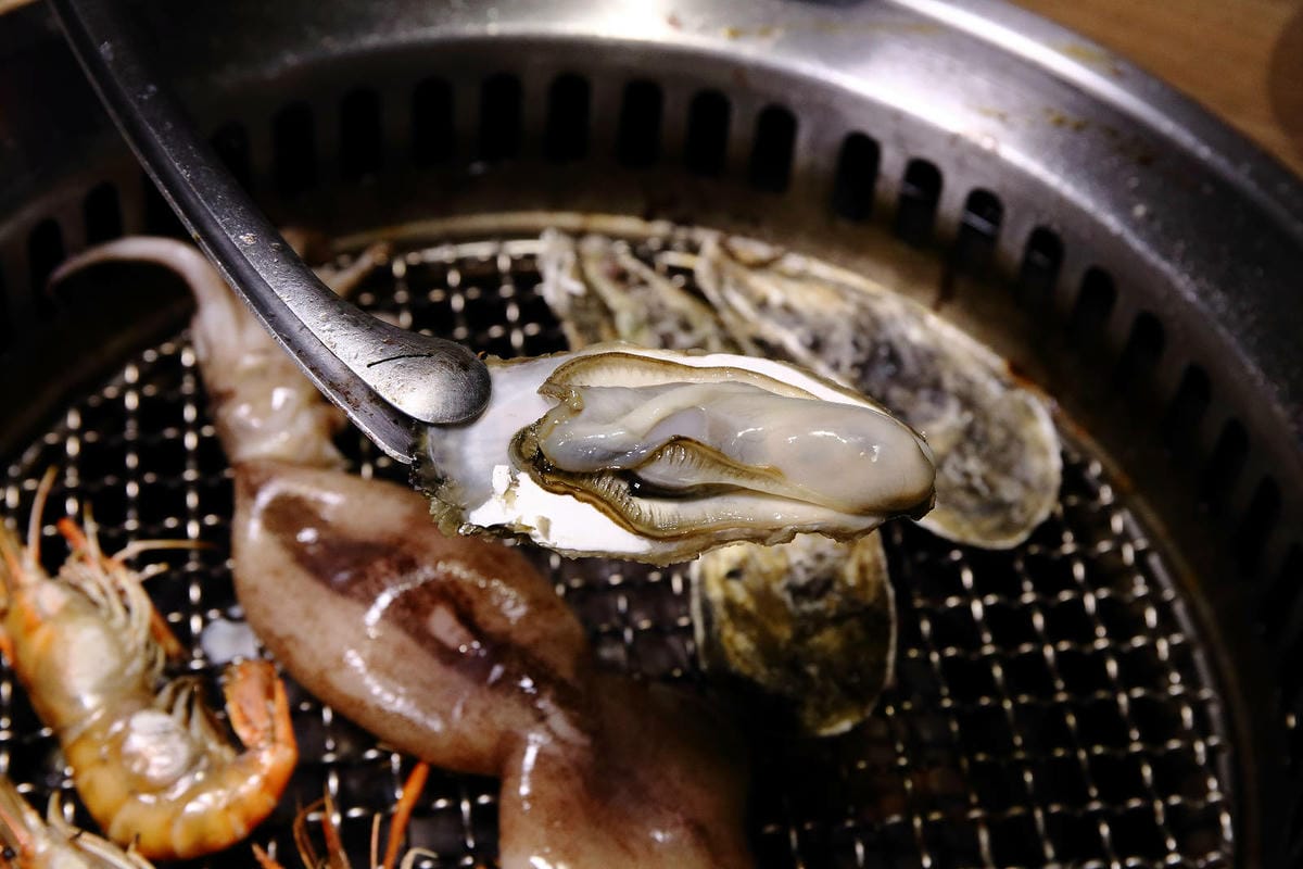 西門町燒肉吃到飽推薦！赤富士日式無煙燒肉鍋物西門店，和牛吃到