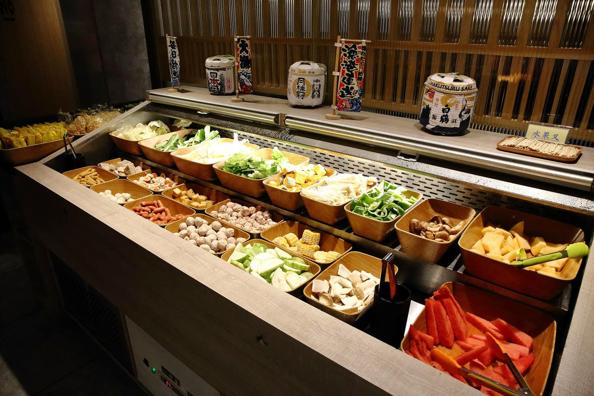 西門町燒肉吃到飽推薦！赤富士日式無煙燒肉鍋物西門店，和牛吃到