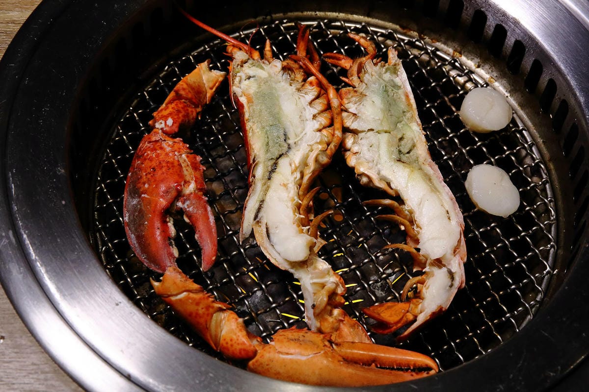 西門町燒肉吃到飽推薦！赤富士日式無煙燒肉鍋物西門店，和牛吃到