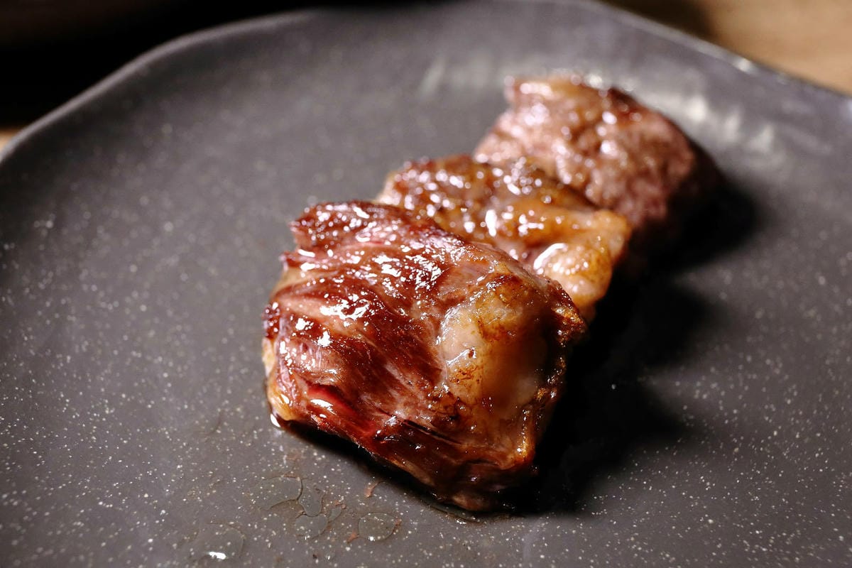 西門町燒肉吃到飽推薦！赤富士日式無煙燒肉鍋物西門店，和牛吃到