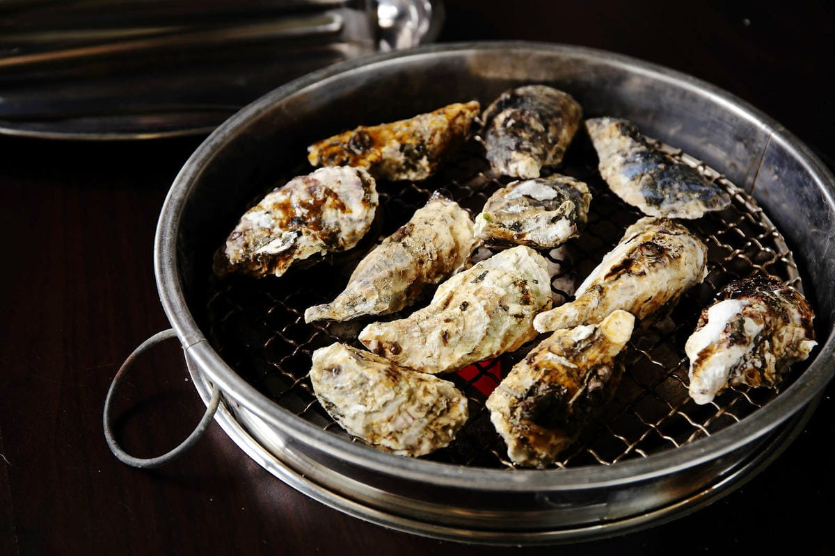 嘉義烤蚵吃到飽推薦!東石蚵王烤鮮蚵吃到飽,每人只要200元, 嘉義烤蚵吃到飽推薦!東石蚵王烤鮮蚵吃到飽,每人只要200元,