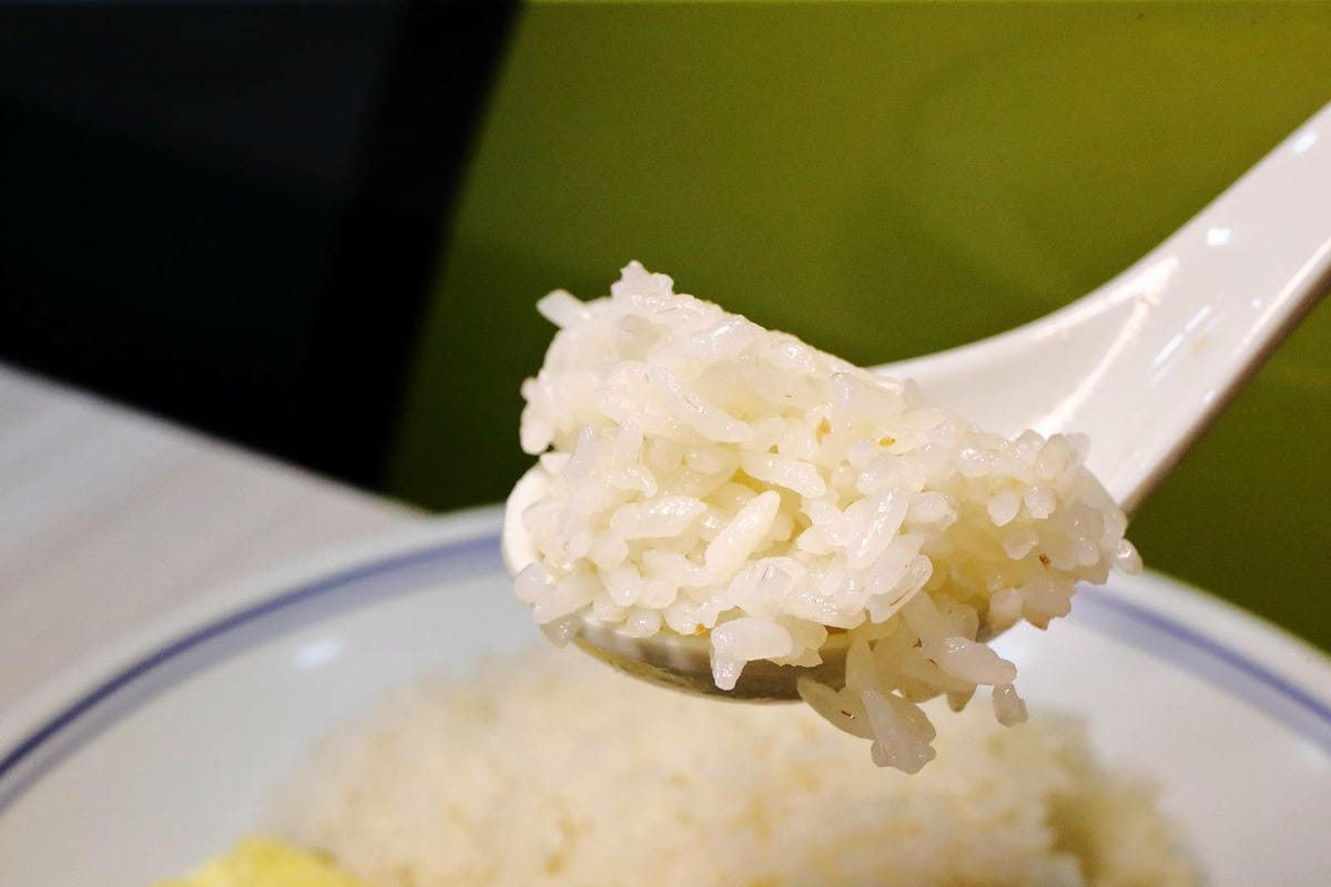 新莊超好吃海南雞飯推薦！好吃雞海南雞飯，雞肉鮮嫩多汁、金黃米