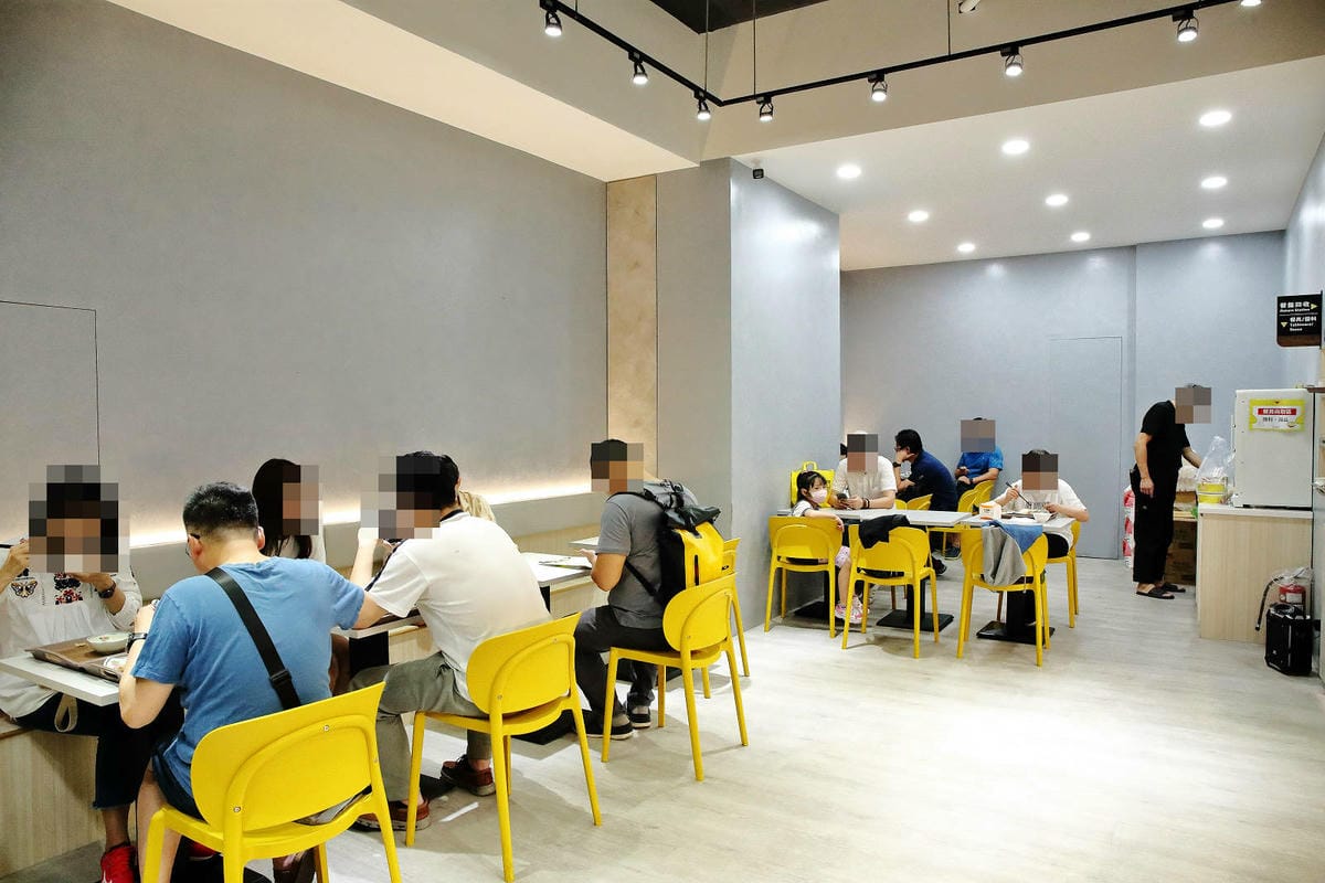 新莊超好吃海南雞飯推薦！好吃雞海南雞飯，雞肉鮮嫩多汁、金黃米