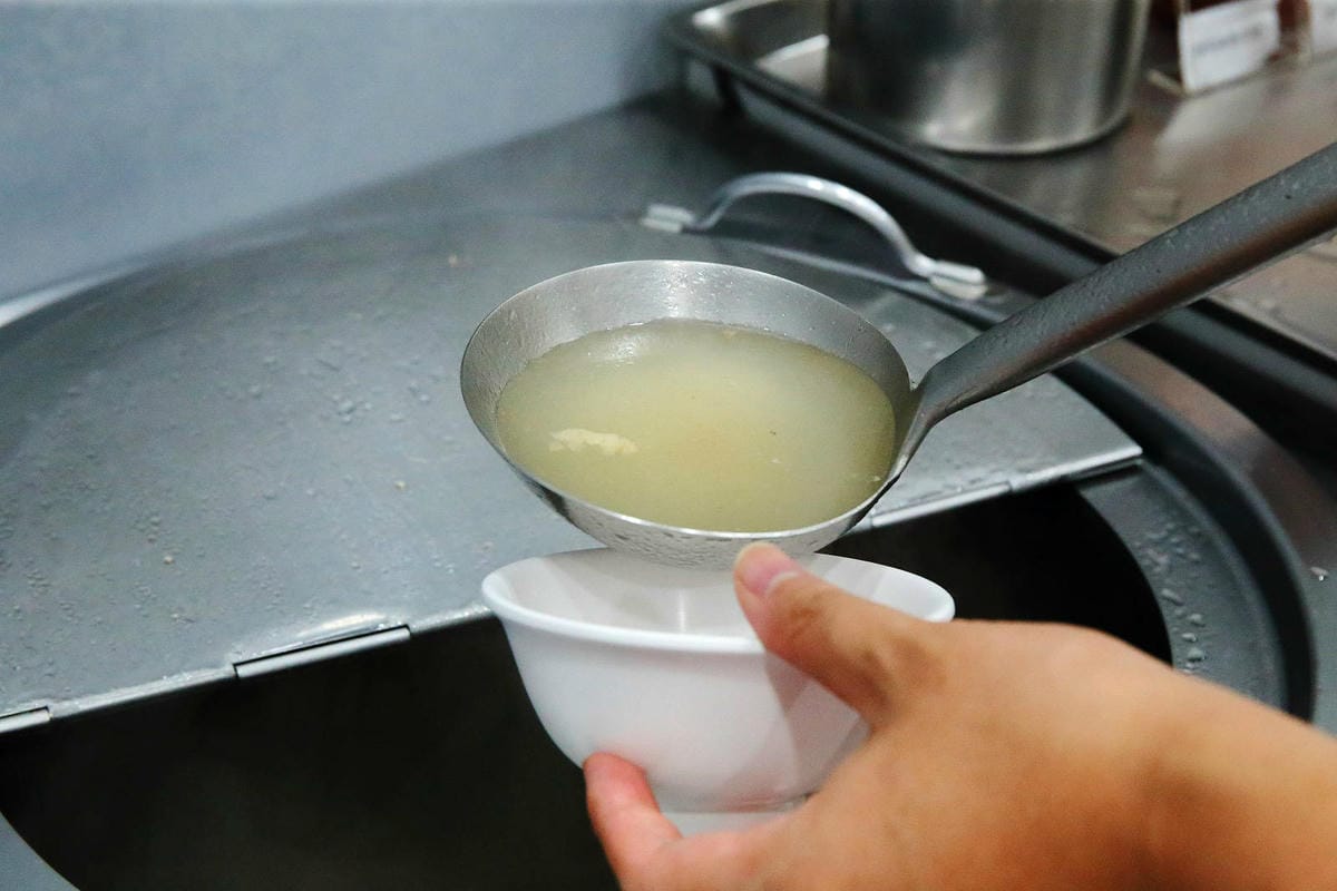 新莊超好吃海南雞飯推薦！好吃雞海南雞飯，雞肉鮮嫩多汁、金黃米