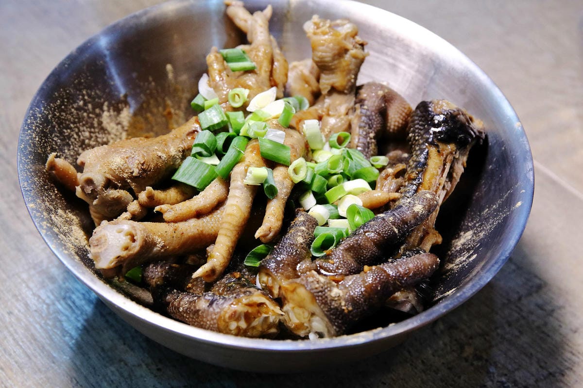 空軍三重一村附近餐廳，美鳳滷味，非凡大探索採訪過的三重美食，