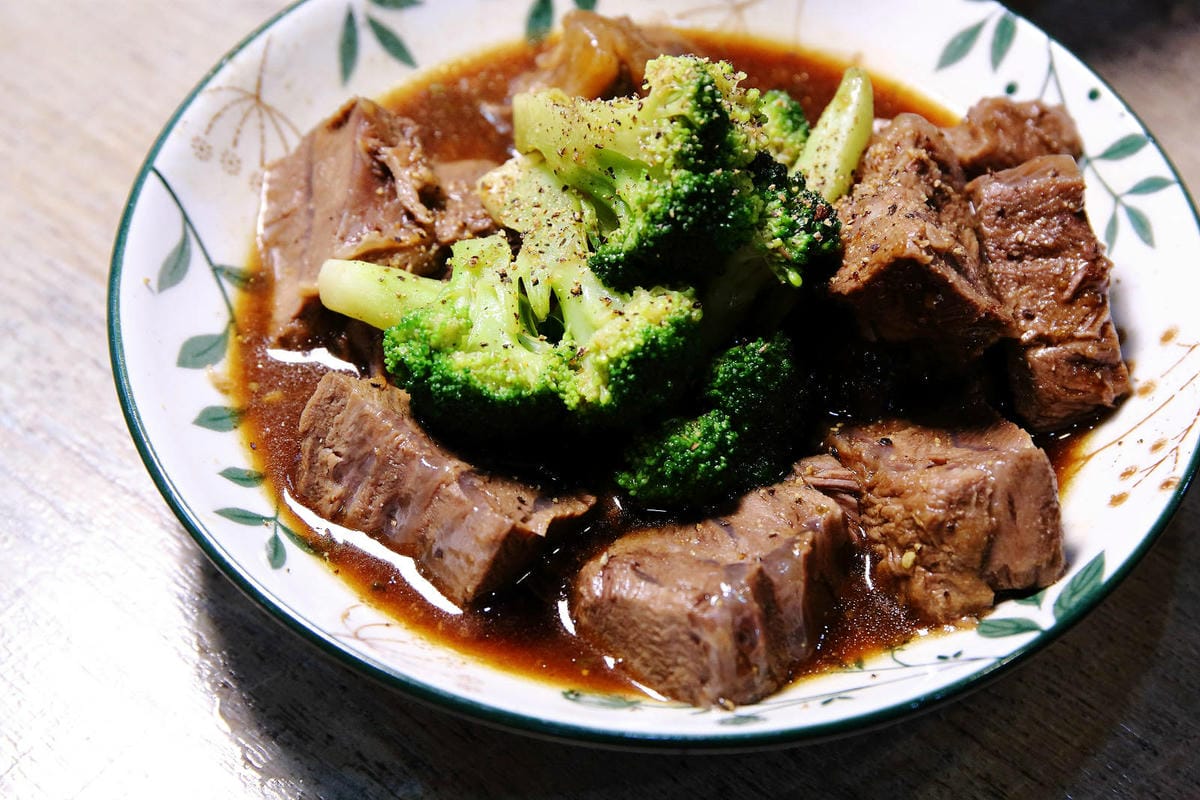 空軍三重一村附近餐廳，美鳳滷味，非凡大探索採訪過的三重美食，