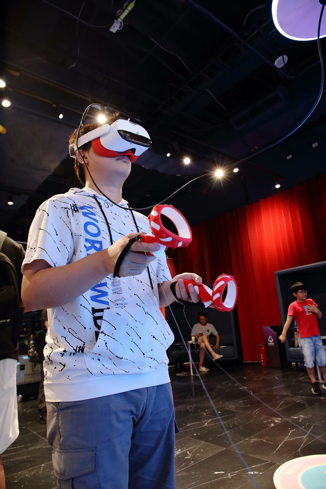 【宏匯廣場必玩】星實境VR CAT,全台首創,暑假最佳吹冷氣 【宏匯廣場必玩】星實境VR CAT,全台首創,暑假最佳吹冷氣