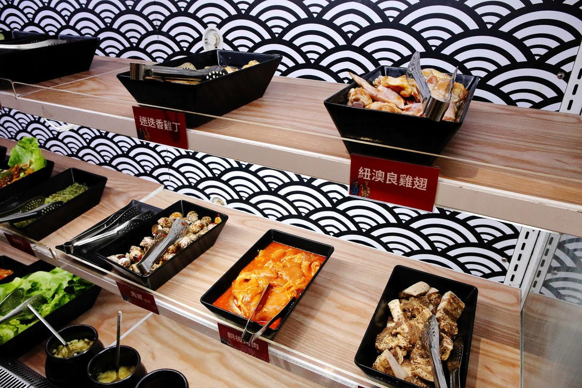 桃園中壢燒肉推薦，潮肉炭火燒肉中壢新生店，CP值超高的和牛吃