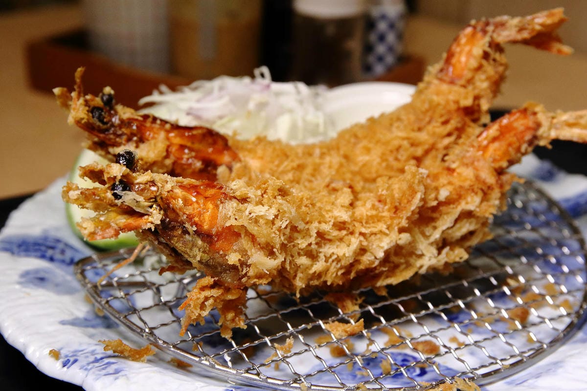 銀座杏子日式豬排，網友票選人氣第一名日式豬排！軟殼蝦與極厚炸