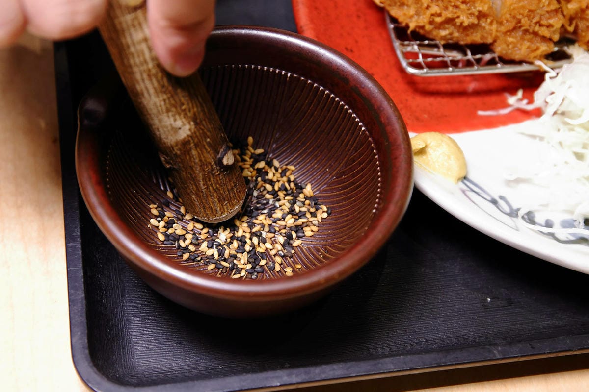 銀座杏子日式豬排，網友票選人氣第一名日式豬排！軟殼蝦與極厚炸