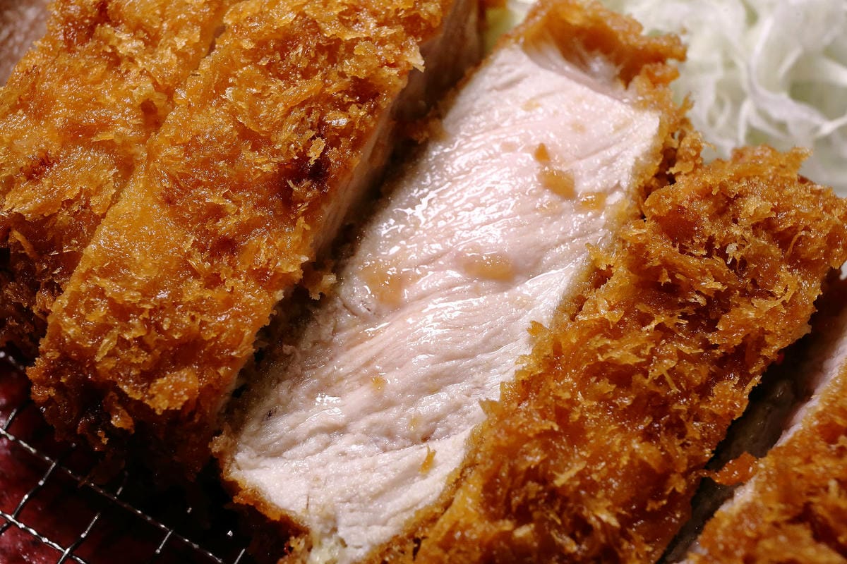 銀座杏子日式豬排，網友票選人氣第一名日式豬排！軟殼蝦與極厚炸