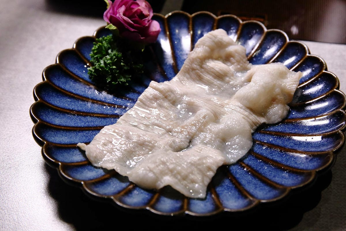 全台最強肉品火鍋!大魔大滿足鍋物中和店,四號公園超人氣高質感 全台最強肉品火鍋!大魔大滿足鍋物中和店,四號公園超人氣高質感