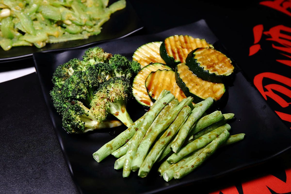 桃園平價熱炒首選！酒霸燒物酒館，隱藏版人氣烤鯛魚、串燒、熱炒