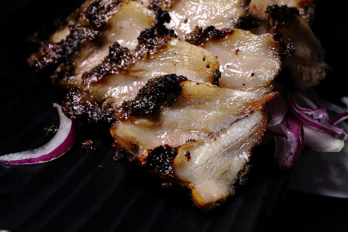 桃園平價熱炒首選！酒霸燒物酒館，隱藏版人氣烤鯛魚、串燒、熱炒