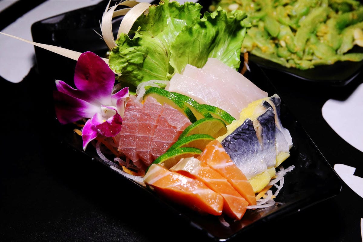 桃園平價熱炒首選！酒霸燒物酒館，隱藏版人氣烤鯛魚、串燒、熱炒