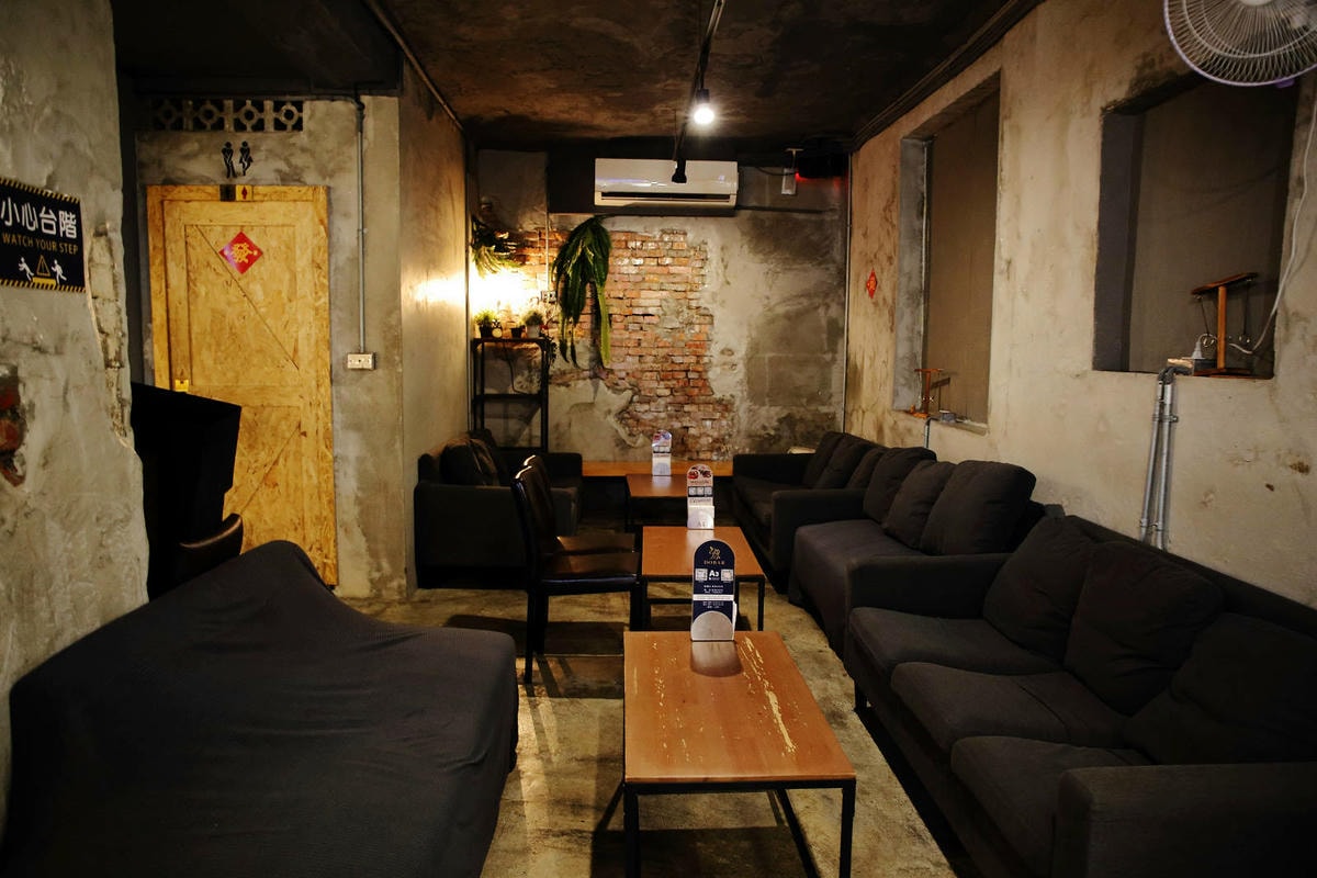 北車餐酒館推薦-Dobar北車店,有網紅歌手駐唱的沙發酒吧,