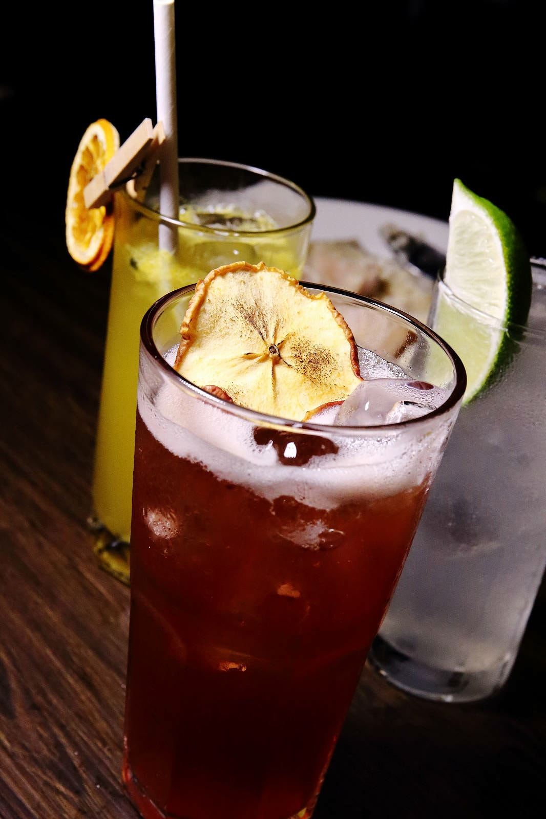 北車餐酒館推薦-Dobar北車店,有網紅歌手駐唱的沙發酒吧,