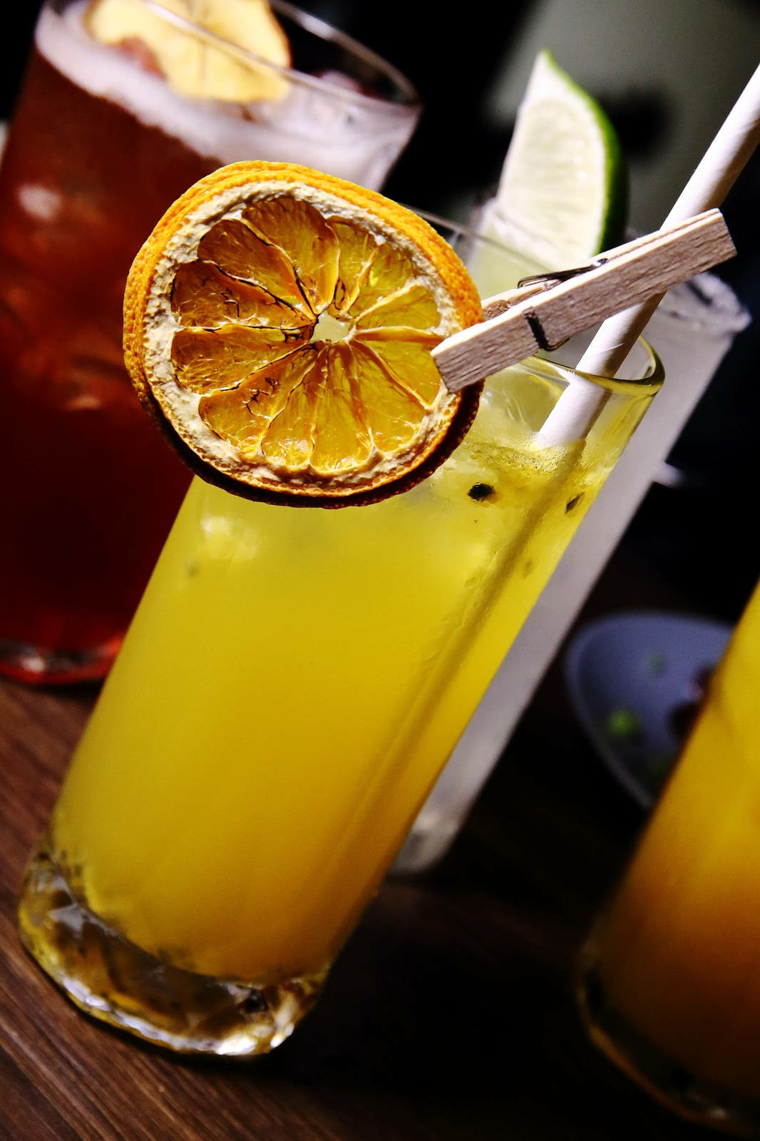 北車餐酒館推薦-Dobar北車店,有網紅歌手駐唱的沙發酒吧,