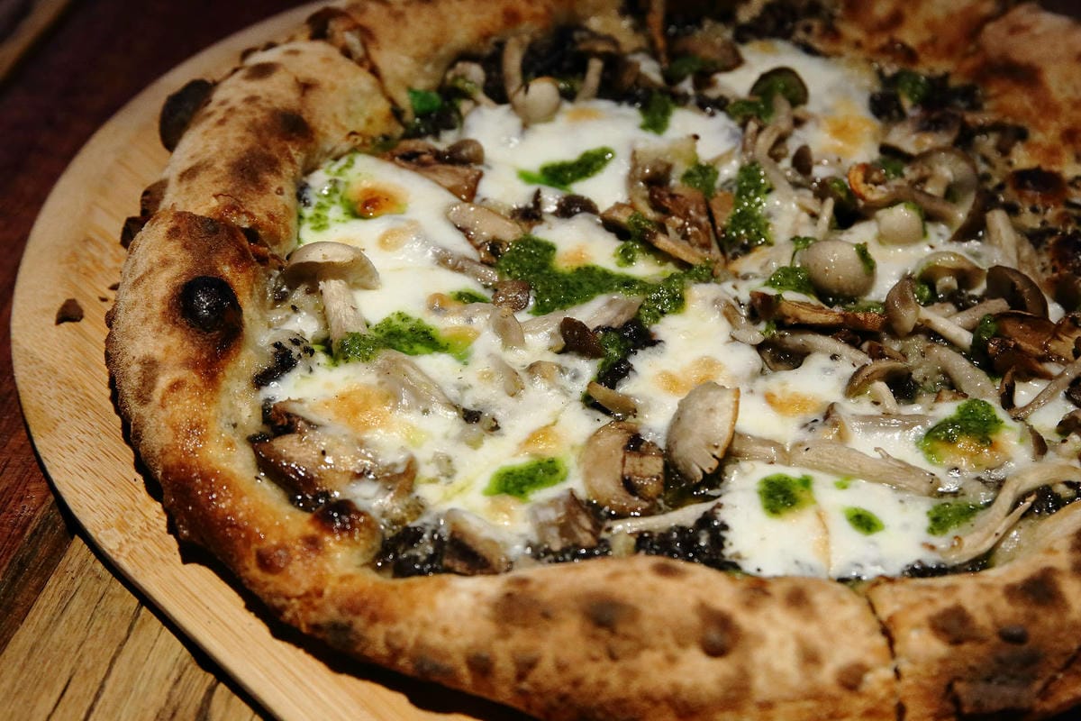 空ㄟ咖啡新竹店，湖口最新景觀餐廳，異國風百萬夜景、室外超大草