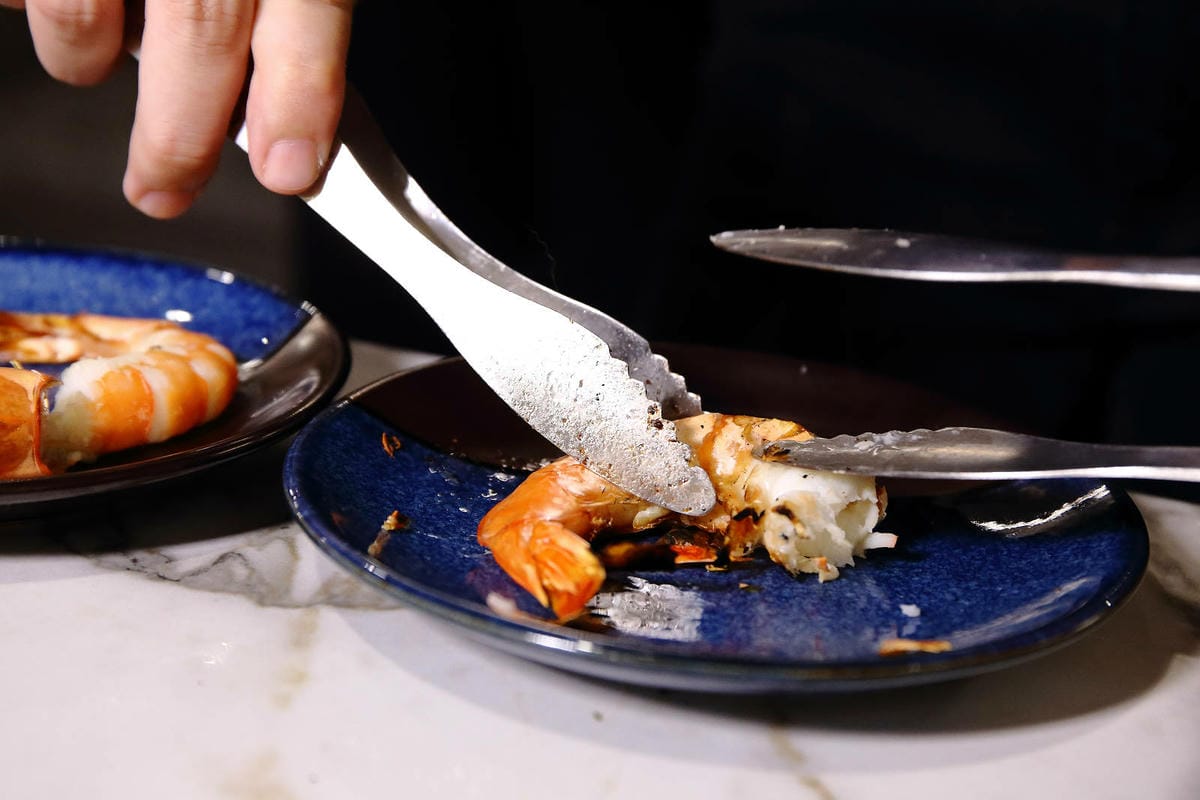 終於來台北了!台中人氣燒肉「老井」插旗信義區,30公分厚切牛 終於來台北了!台中人氣燒肉「老井」插旗信義區,30公分厚切牛