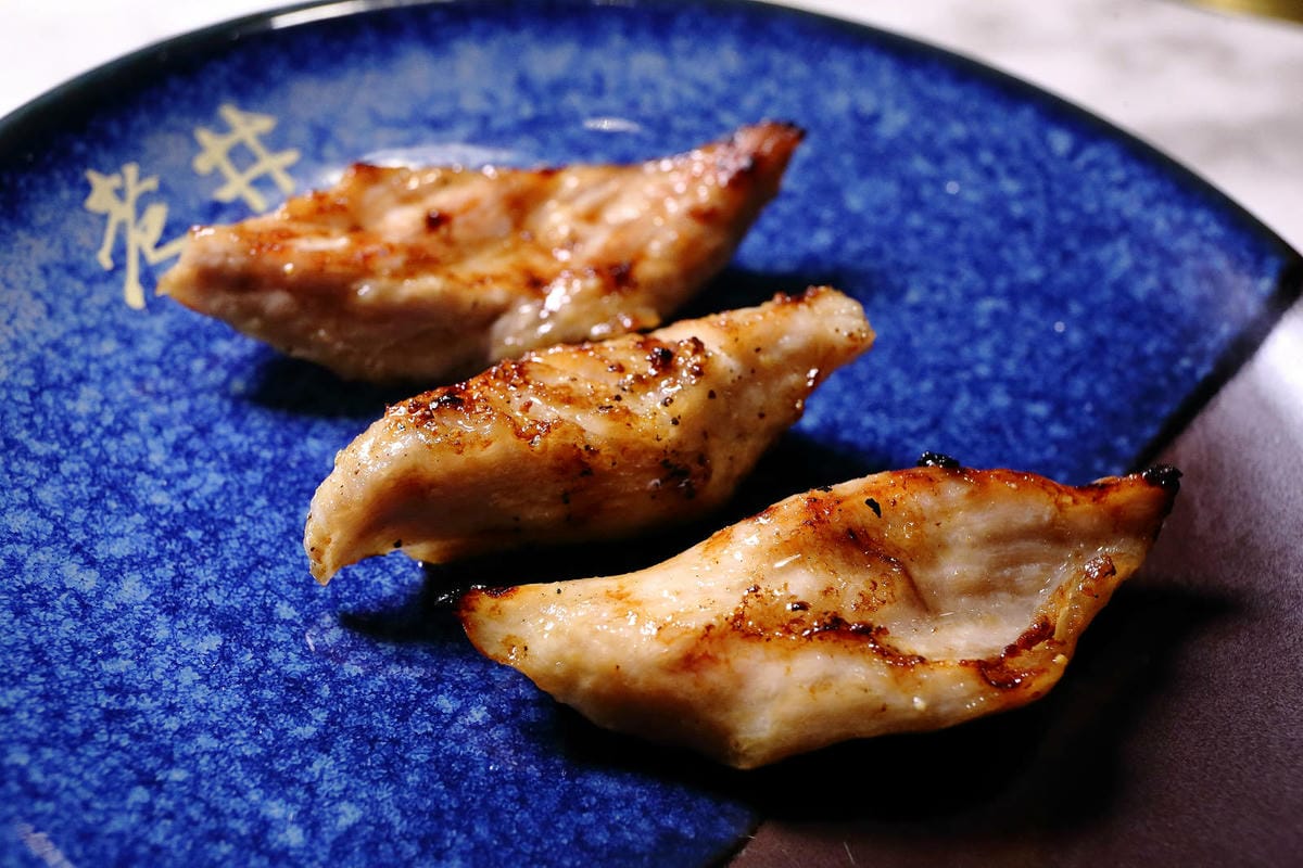 終於來台北了!台中人氣燒肉「老井」插旗信義區,30公分厚切牛 終於來台北了!台中人氣燒肉「老井」插旗信義區,30公分厚切牛