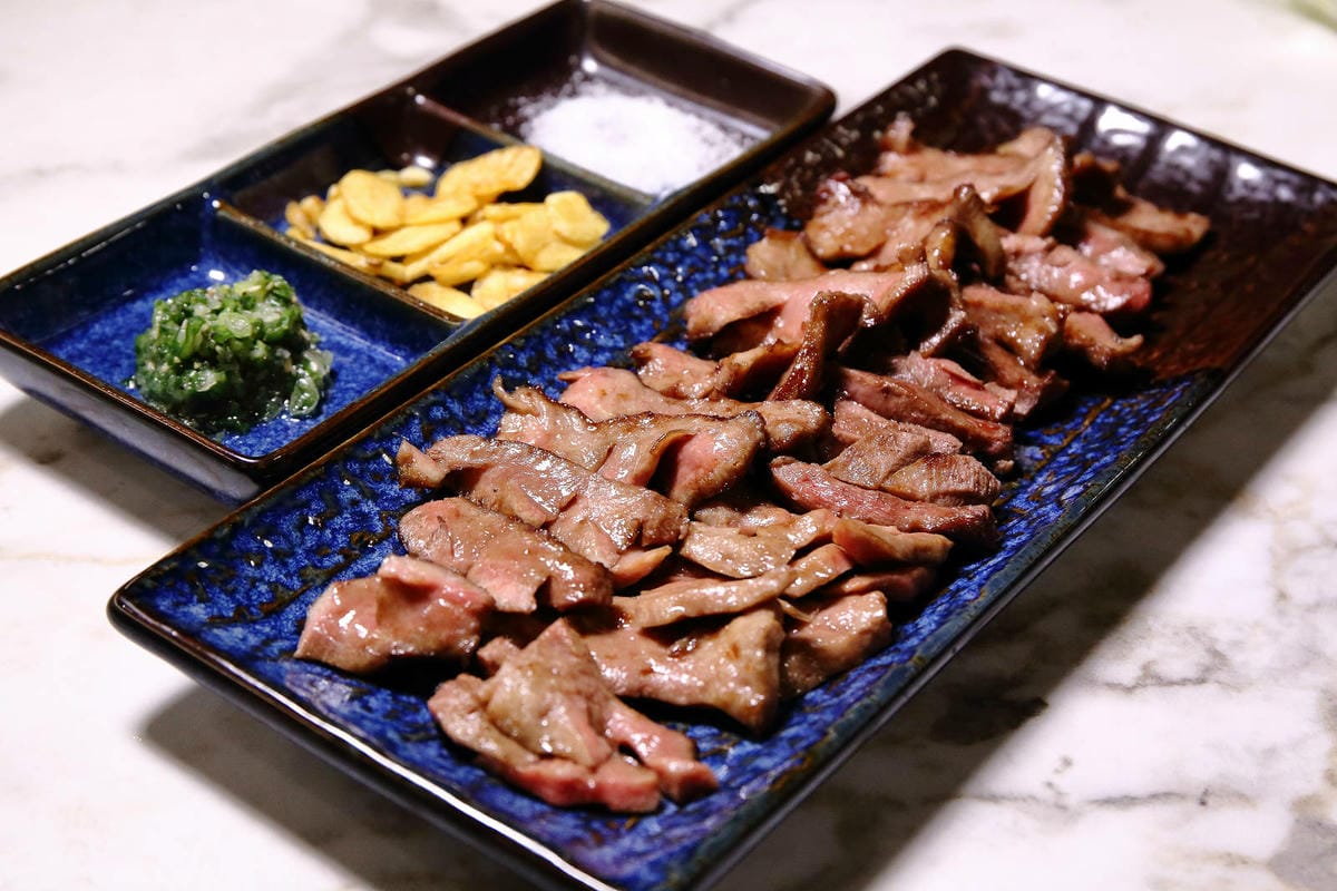 終於來台北了!台中人氣燒肉「老井」插旗信義區,30公分厚切牛 終於來台北了!台中人氣燒肉「老井」插旗信義區,30公分厚切牛