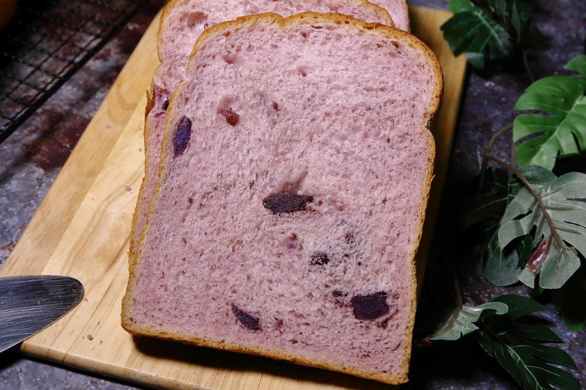 中秋送禮首選!賴董土司中秋禮盒,鳳梨酥與堅果塔送禮的最佳拍檔