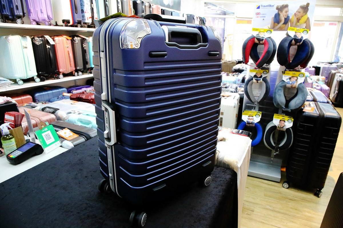 三重行李箱推薦,箱寓三重店新開幕!高顏質、超耐用行李箱品牌推