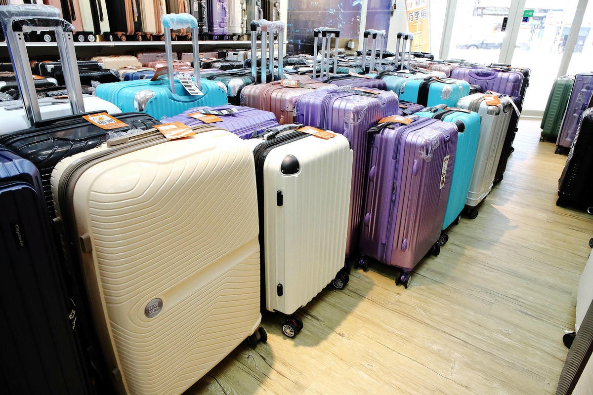 三重行李箱推薦,箱寓三重店新開幕!高顏質、超耐用行李箱品牌推