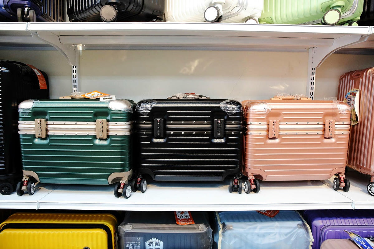 三重行李箱推薦,箱寓三重店新開幕!高顏質、超耐用行李箱品牌推