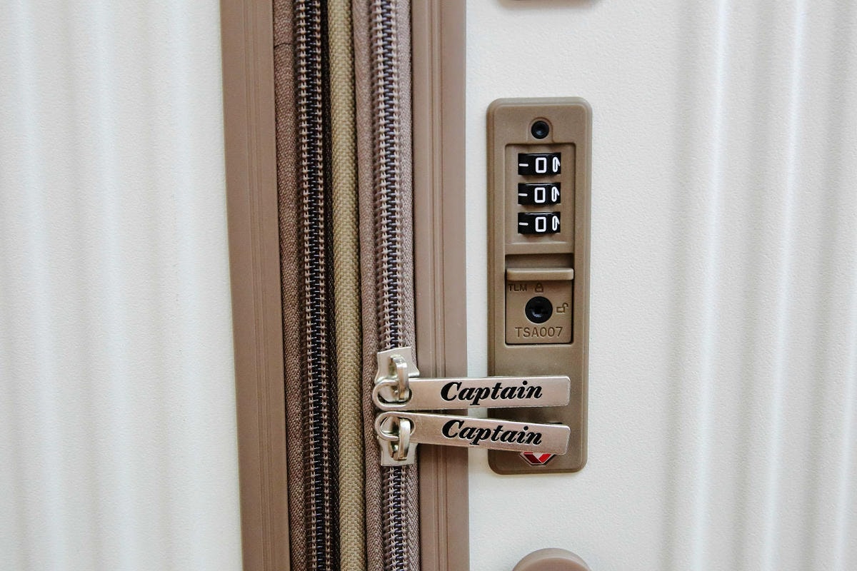 三重行李箱推薦,箱寓三重店新開幕!高顏質、超耐用行李箱品牌推