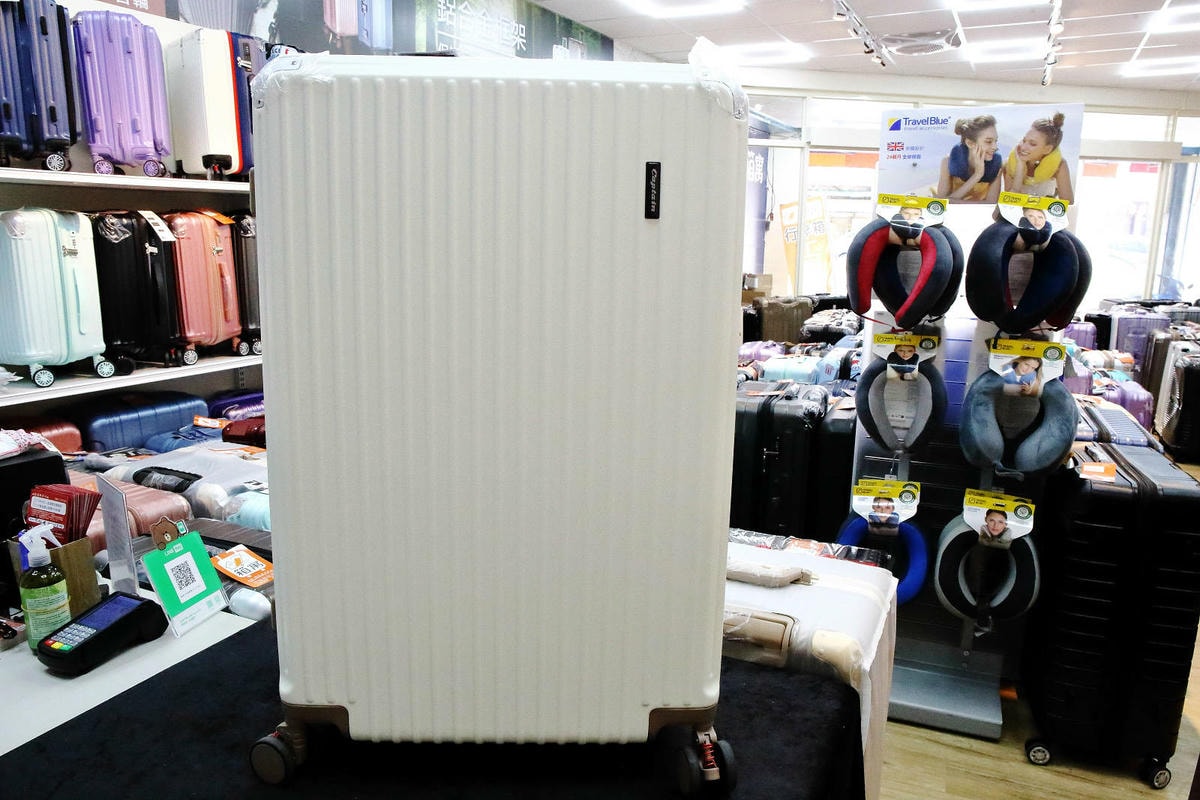 三重行李箱推薦,箱寓三重店新開幕!高顏質、超耐用行李箱品牌推
