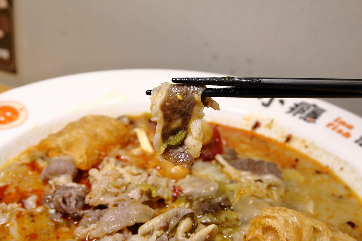 台北錦州街美食推薦!有小癮鮮果釀酸菜魚錦州店,7種口味最低只