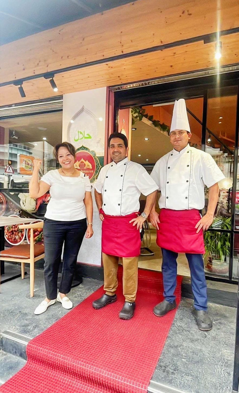 延平南路美食必吃推薦！暮娜餐館，清真認證6/25新開幕的摩洛