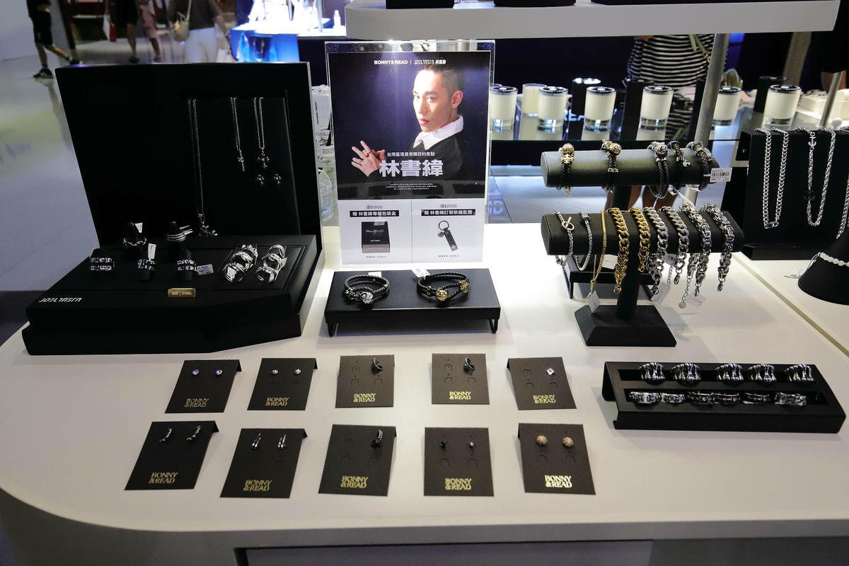 悠遊逛週年慶!讓你優雅逛街也不失美麗!輕鬆享優惠〜饗美食〜想