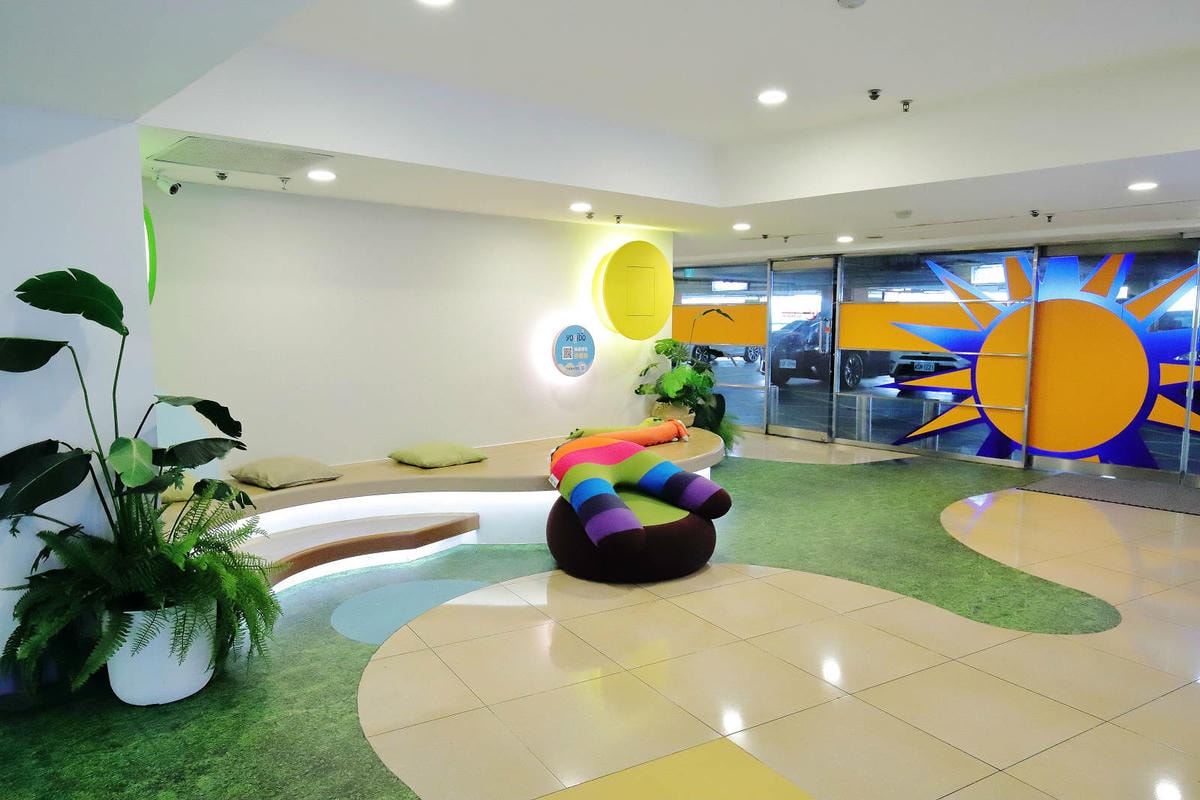 悠遊逛週年慶!讓你優雅逛街也不失美麗!輕鬆享優惠〜饗美食〜想