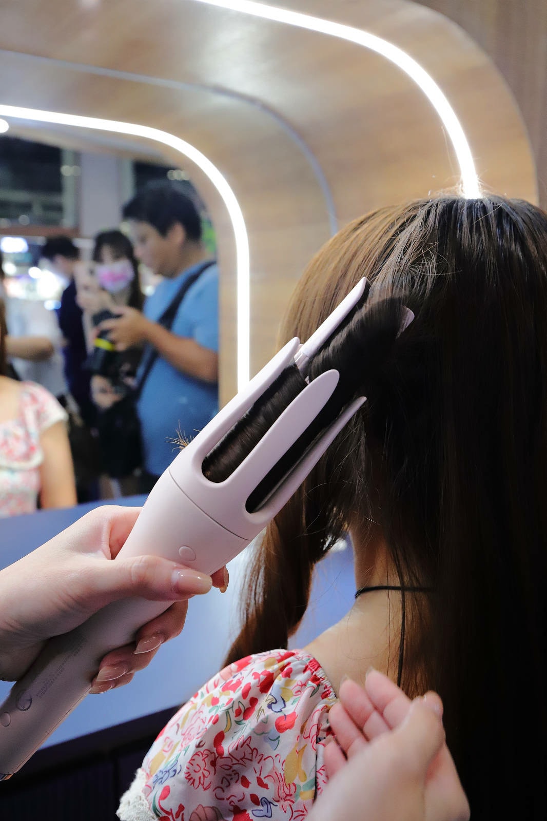 悠遊逛週年慶!讓你優雅逛街也不失美麗!輕鬆享優惠〜饗美食〜想