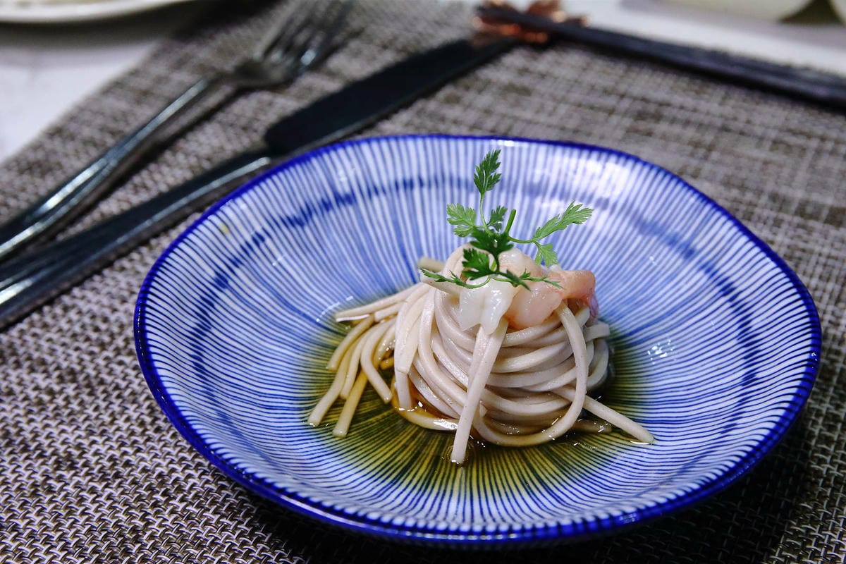 Google 評論4.8高分，無菜單鐵板燒 近在林口，人氣套