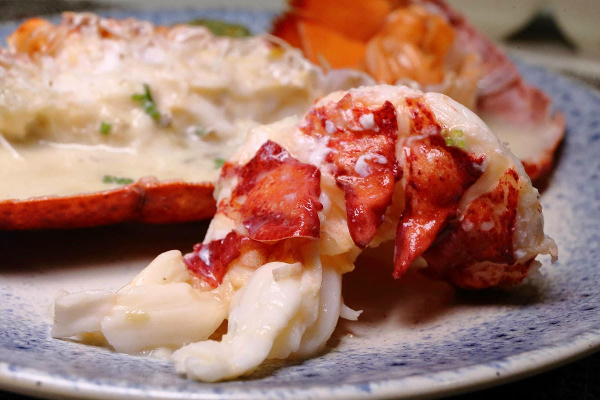 Google 評論4.8高分，無菜單鐵板燒 近在林口，人氣套