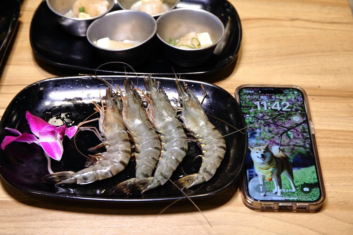 吃燒肉還能看海景?!基隆唯一無敵海景燒肉吃到飽!燒肉吃到飽推