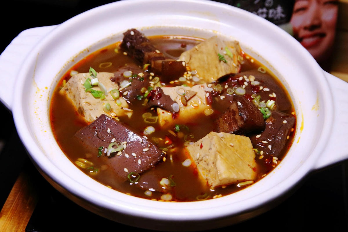 【新開店】串燒自動燒烤搶先吃!一起烤串-想吃什麼串燒放上去就