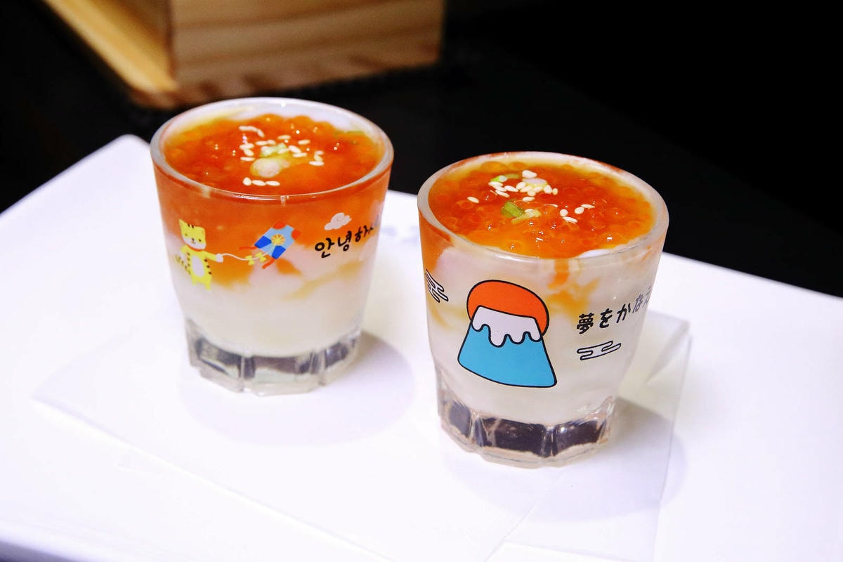 【新開店】串燒自動燒烤搶先吃!一起烤串-想吃什麼串燒放上去就