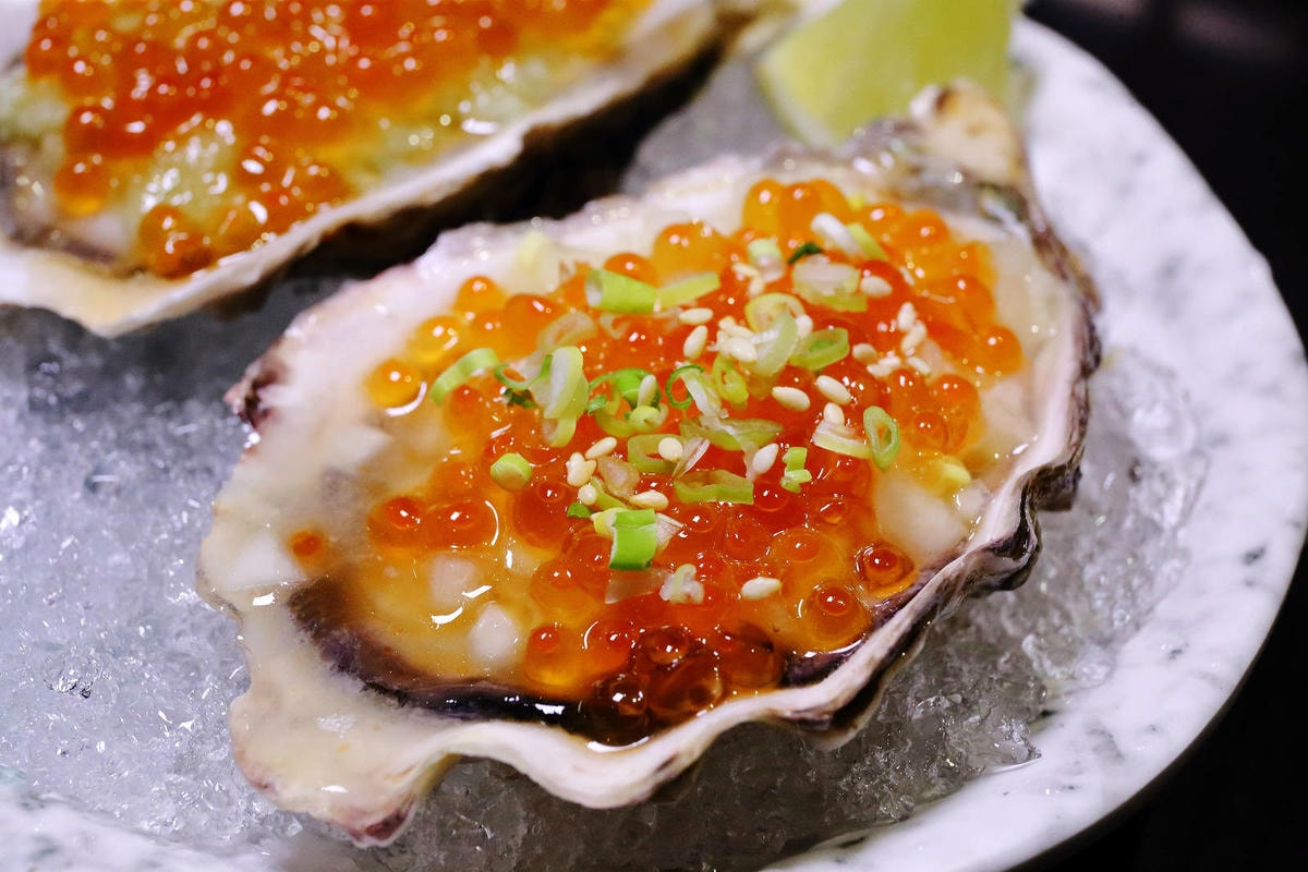 【新開店】串燒自動燒烤搶先吃!一起烤串-想吃什麼串燒放上去就