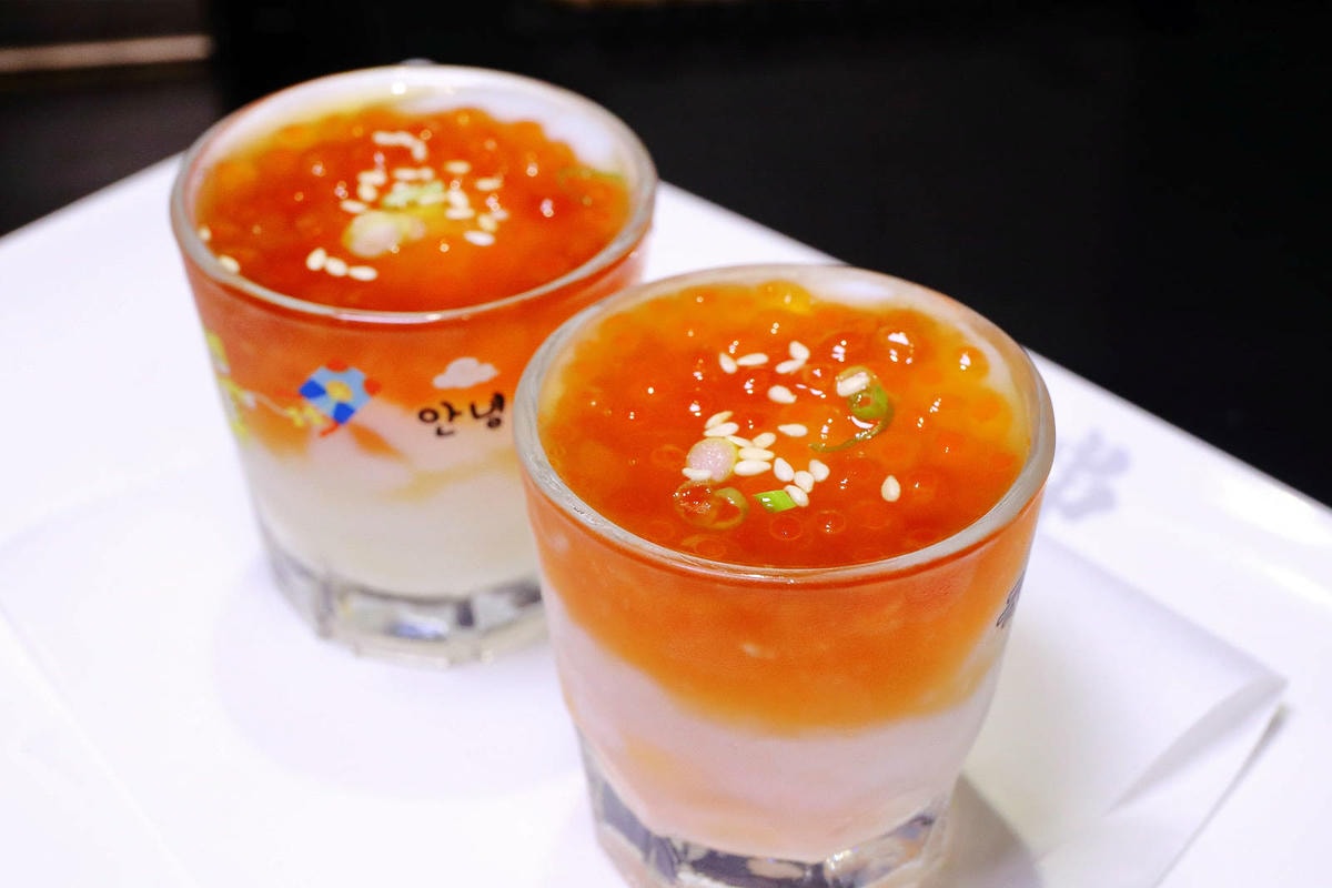 【新開店】串燒自動燒烤搶先吃!一起烤串-想吃什麼串燒放上去就