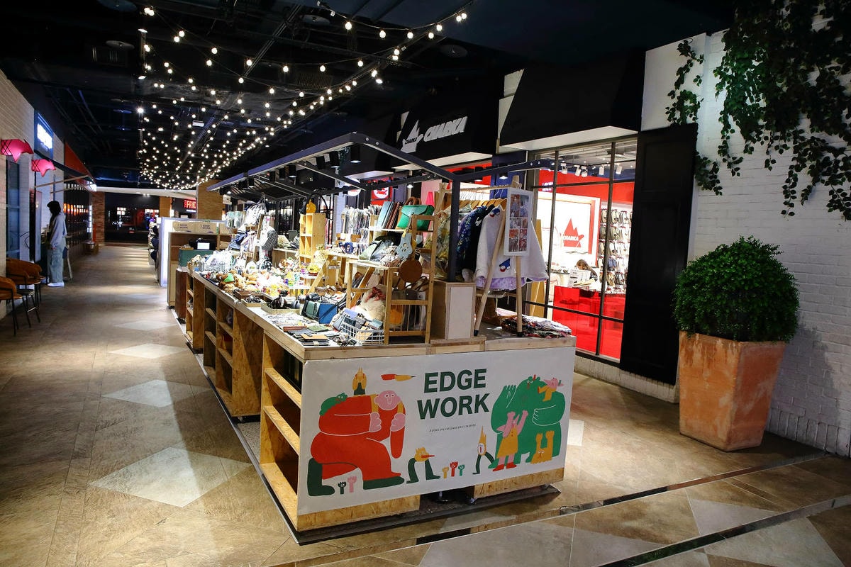 2024年最美室內聖誕裝置藝術在大江購物中心!絕美打卡秘境等 2024年最美室內聖誕裝置藝術在大江購物中心!絕美打卡秘境等