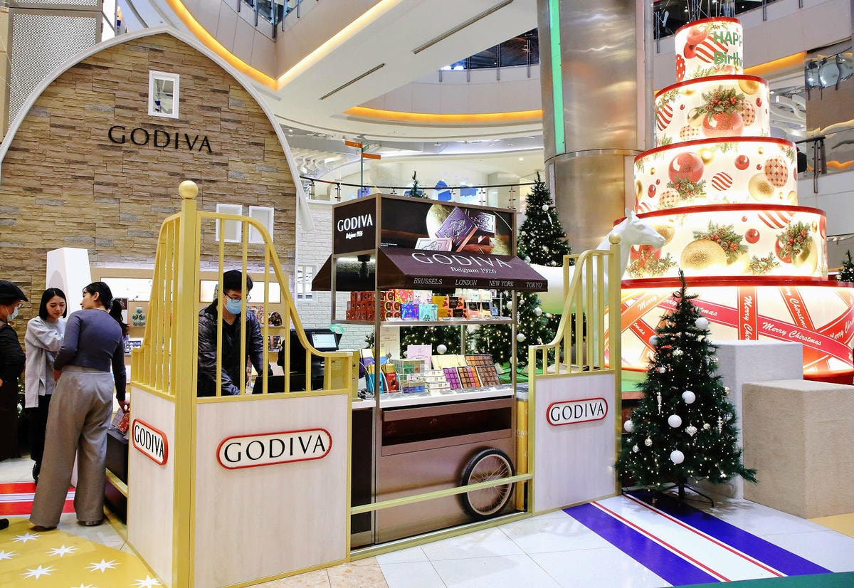 2024年最美室內聖誕裝置藝術在大江購物中心!絕美打卡秘境等 2024年最美室內聖誕裝置藝術在大江購物中心!絕美打卡秘境等